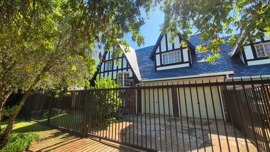 3 Bedroom Property for Sale in Grimbeeck Park North West